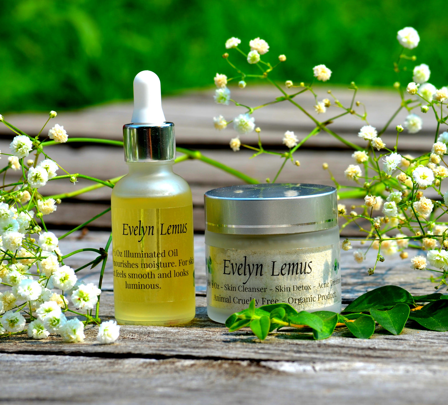 White Clay Bundle with Illuminating Oil.